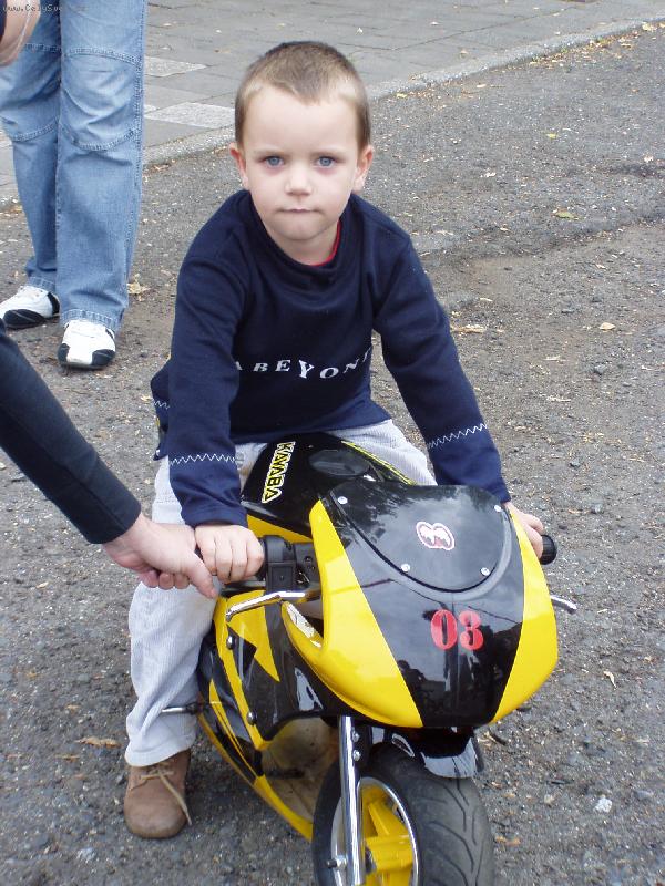 Foto: Tom�ek na motorce