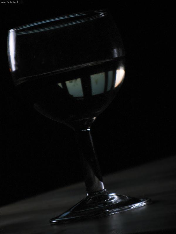 Foto: Sklenice v�na