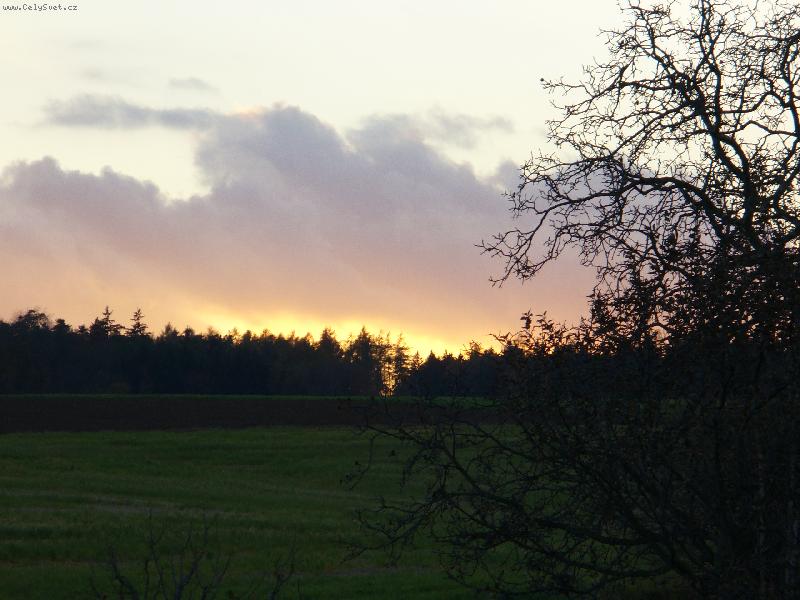 Foto: z�pad slunce