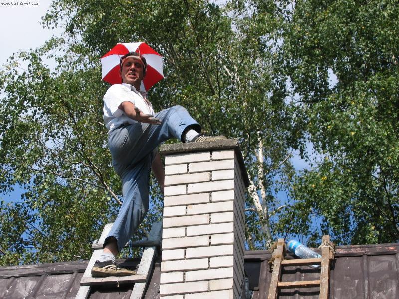 Foto: Parn� l�to-oprava kom�nu