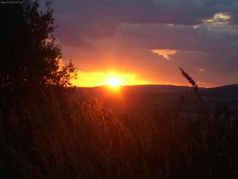 Foto: z�pad slunce