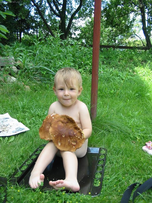 Foto: Terezka-To je ale houba co???
