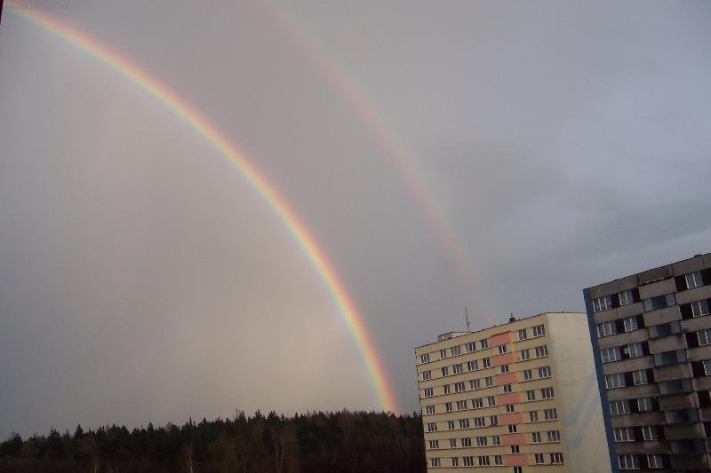 Foto: DUHA-kdy� se dv� duhy sejdou